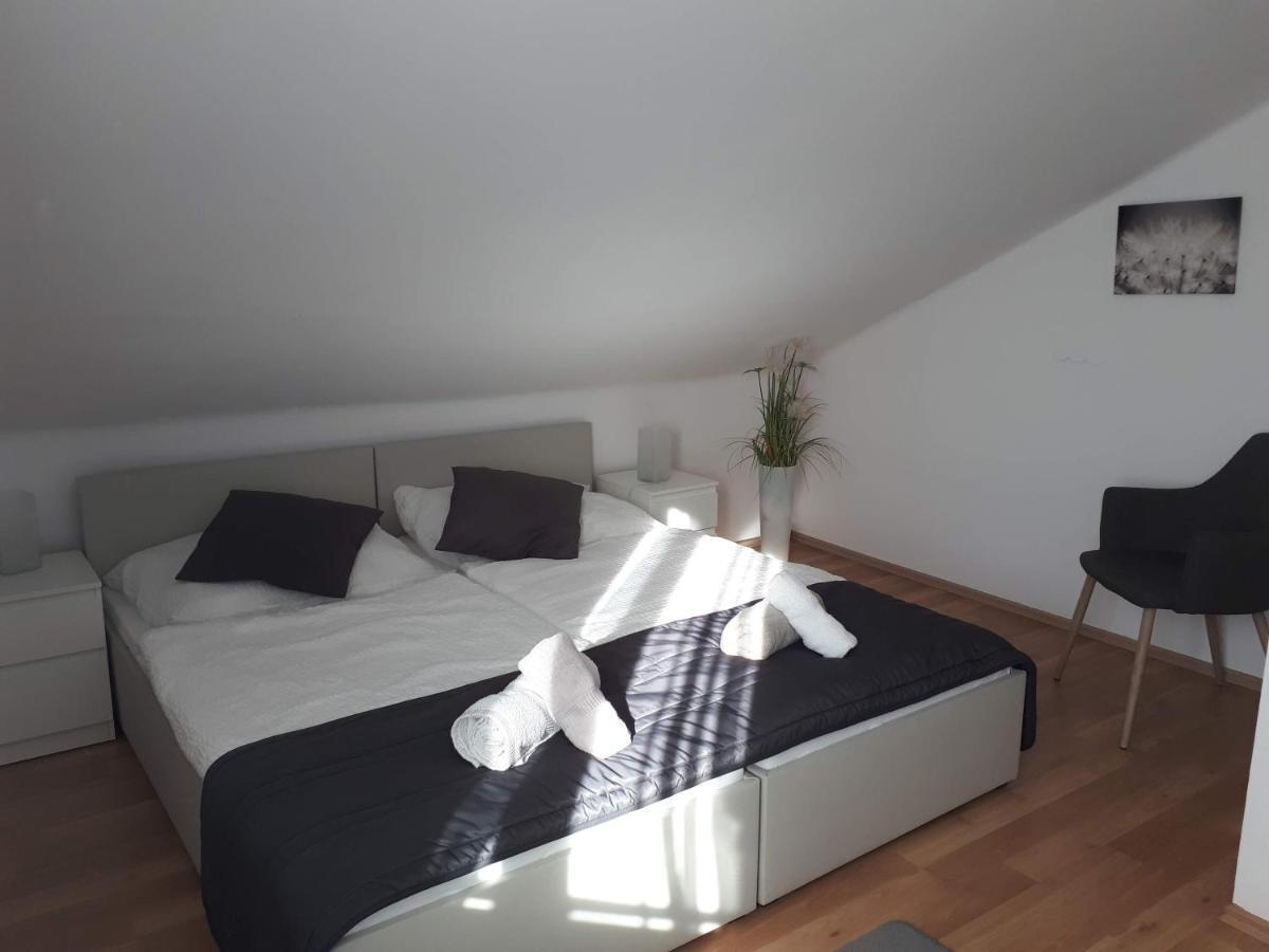 בודנסדורף Mistel Apartman מראה חיצוני תמונה